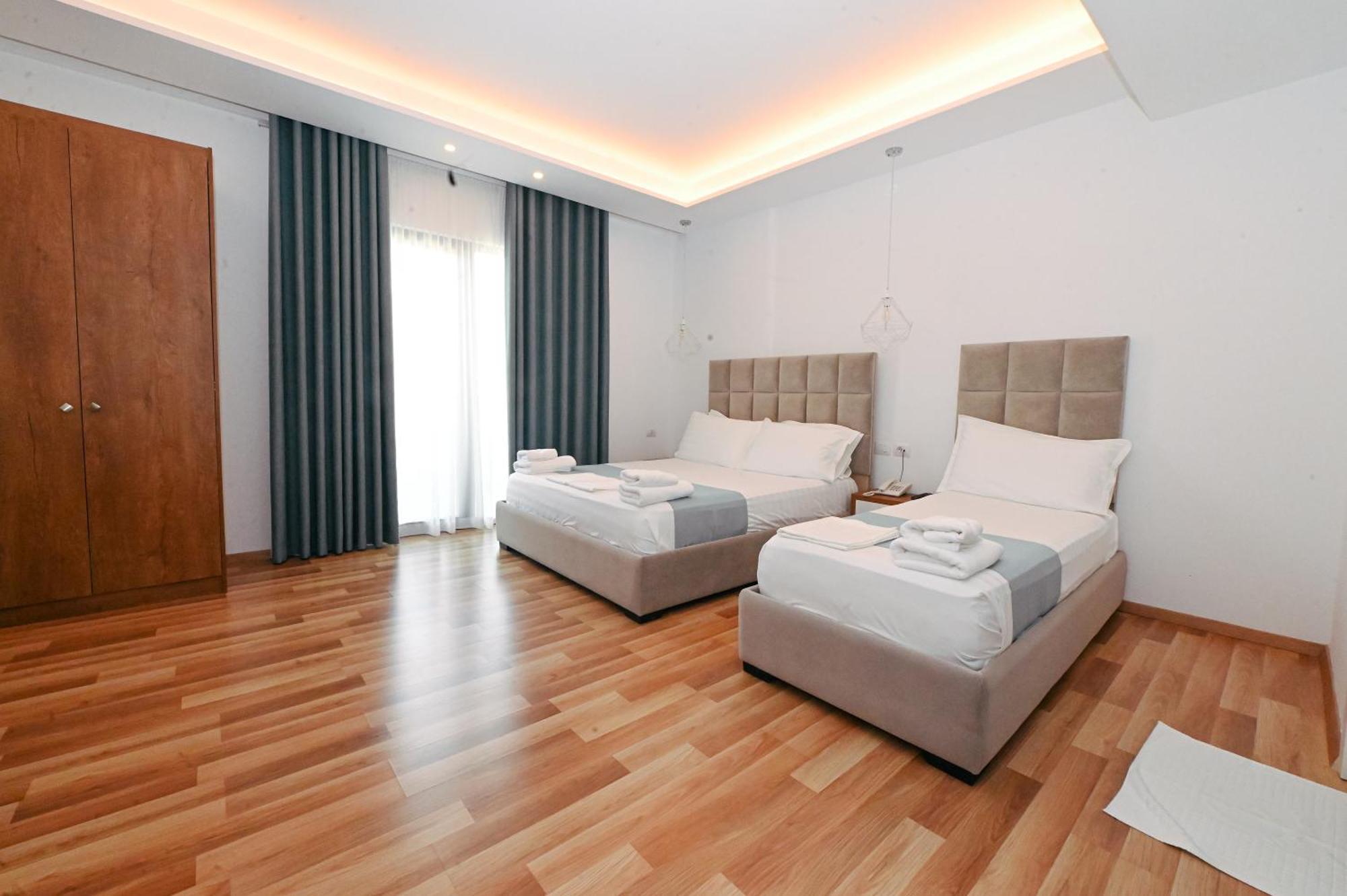 Bianco Hotel Ксаміл Екстер'єр фото
