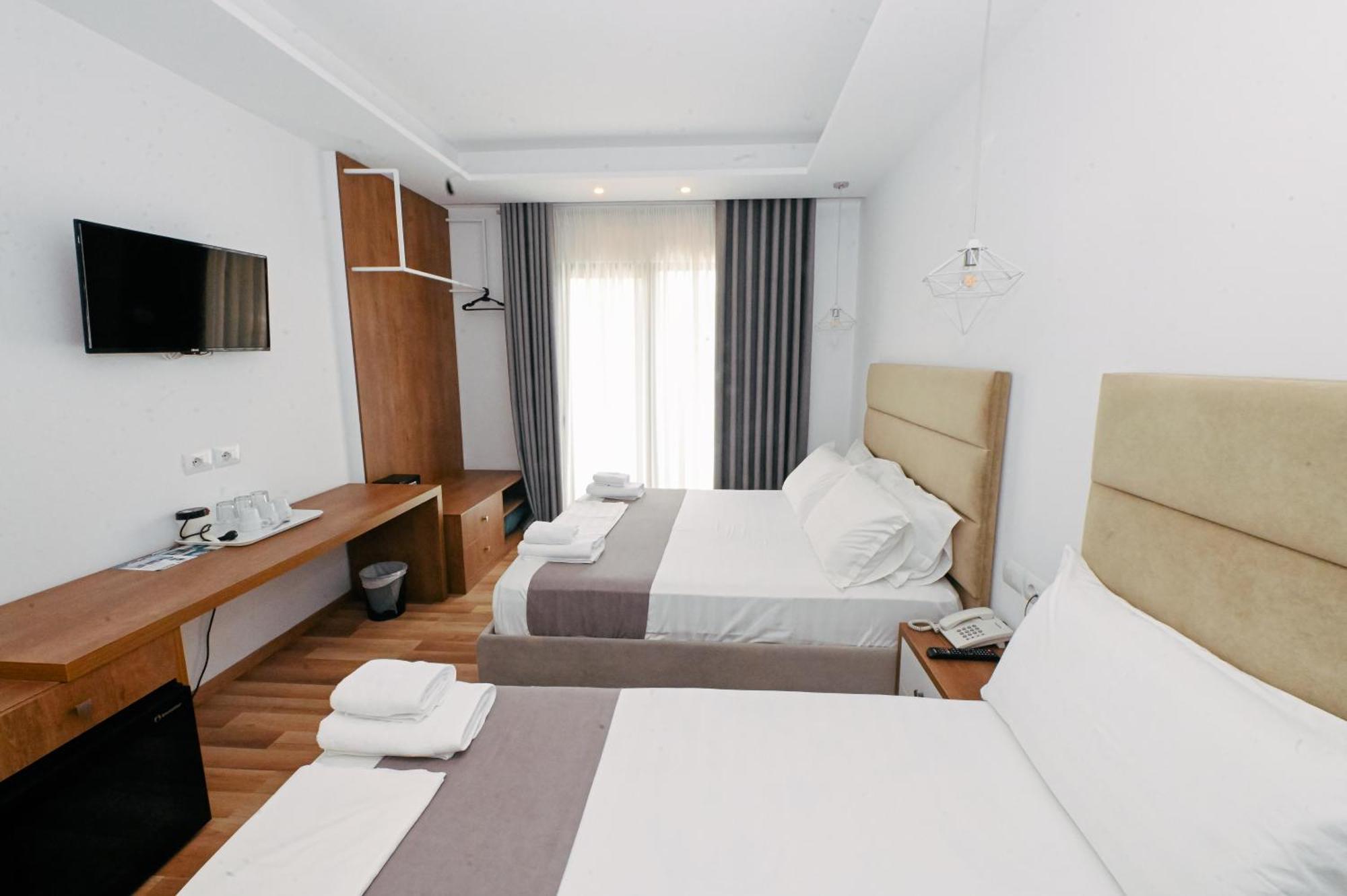 Bianco Hotel Ксаміл Екстер'єр фото