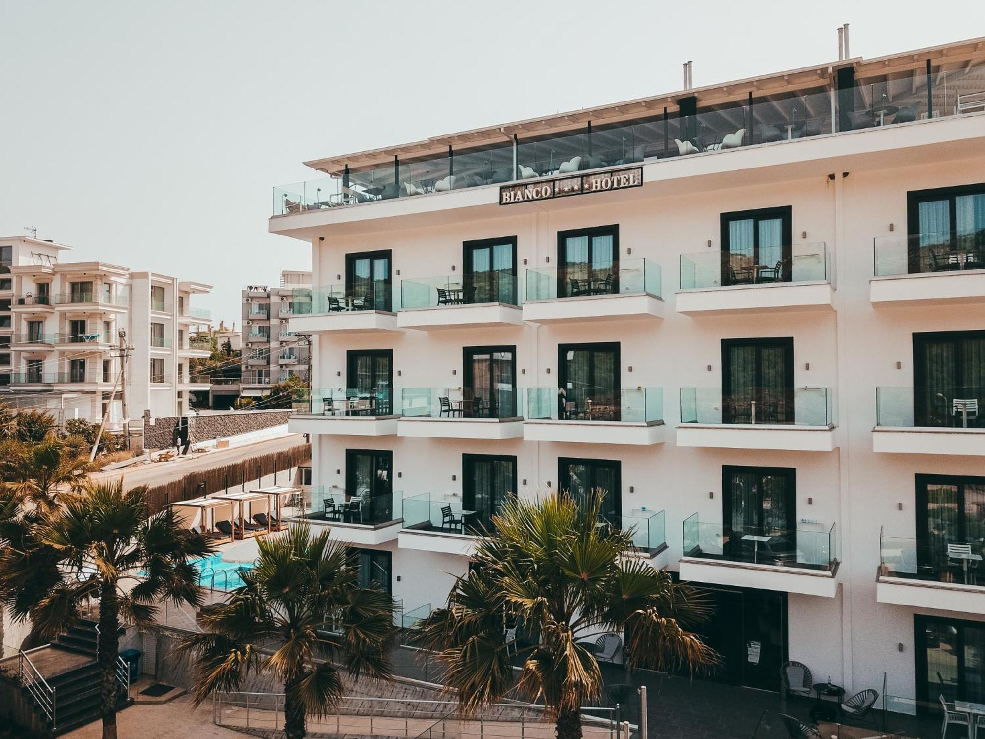 Bianco Hotel Ксаміл Екстер'єр фото